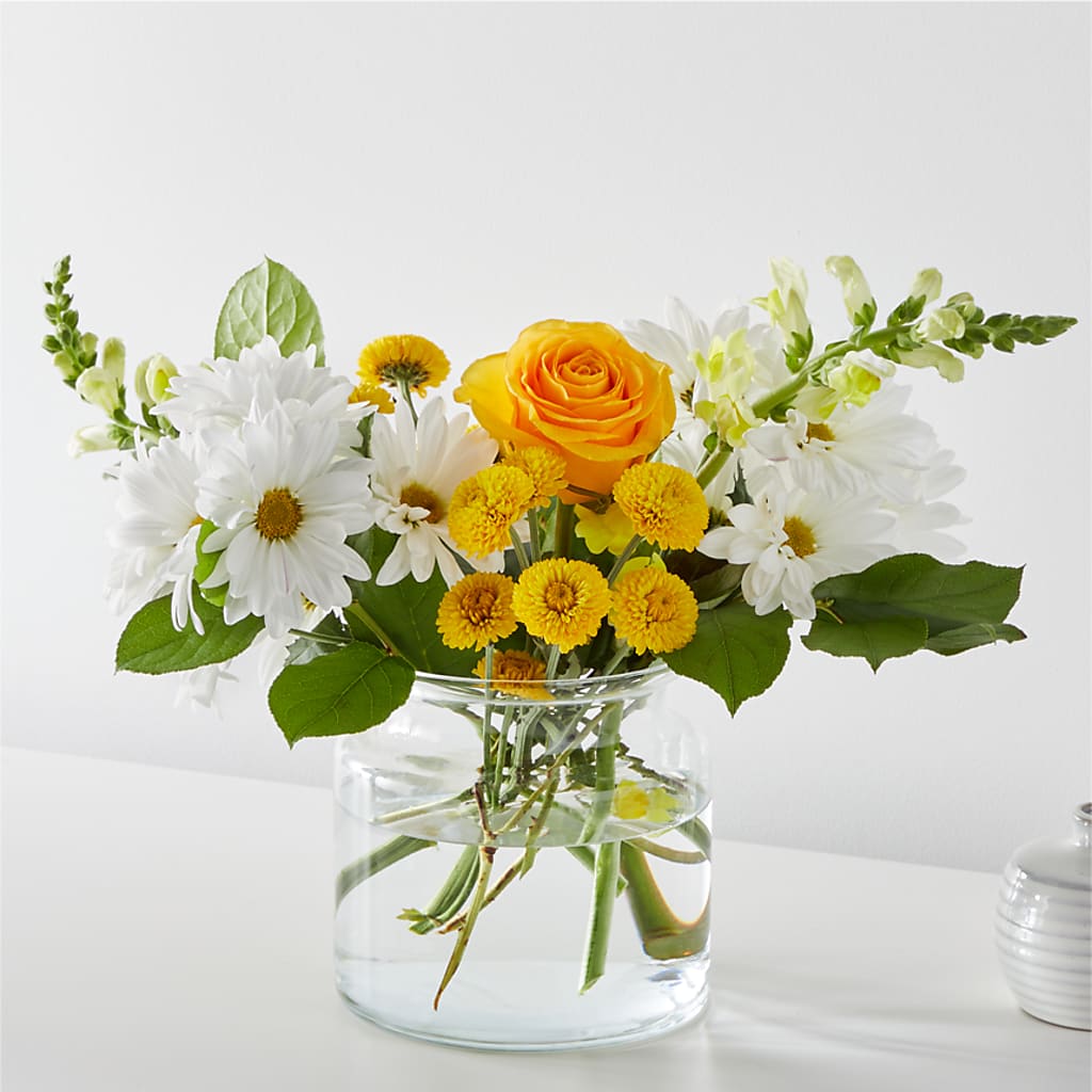 Sun Salutation Bouquet – Flowers And Decor Same Day, Vero Beach FL