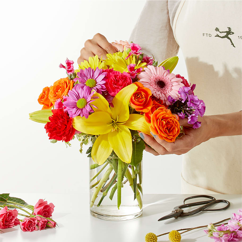 Cue the Confetti - A Florist Original – Flowers And Decor Same Day, Vero Beach FL