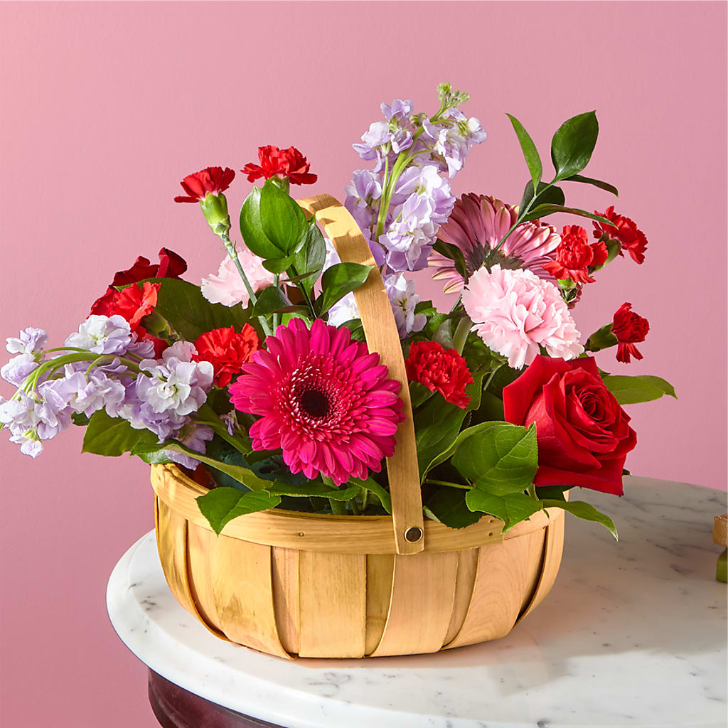 Pink Picnic Basket – Flowers And Decor Same Day, Vero Beach FL