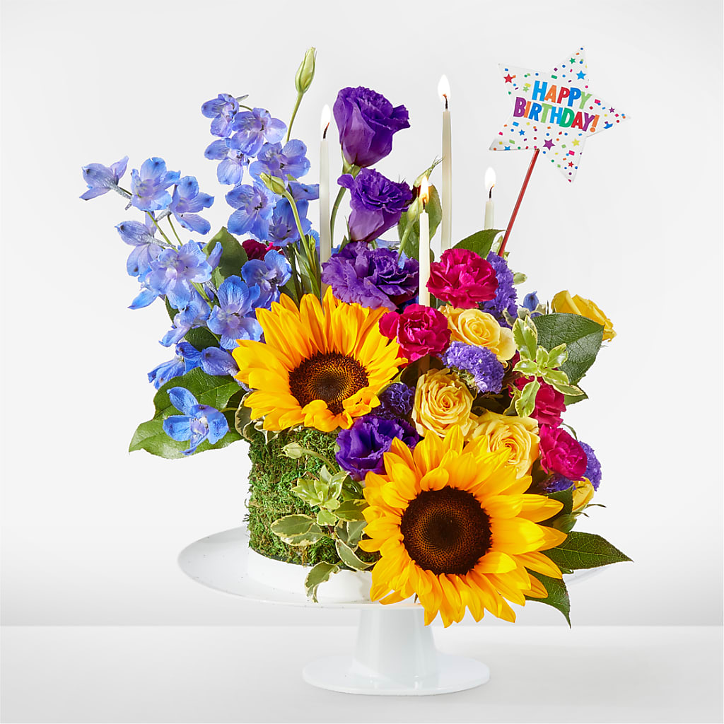 Star of the Day Floral Cake – Flowers And Decor Same Day, Vero Beach FL