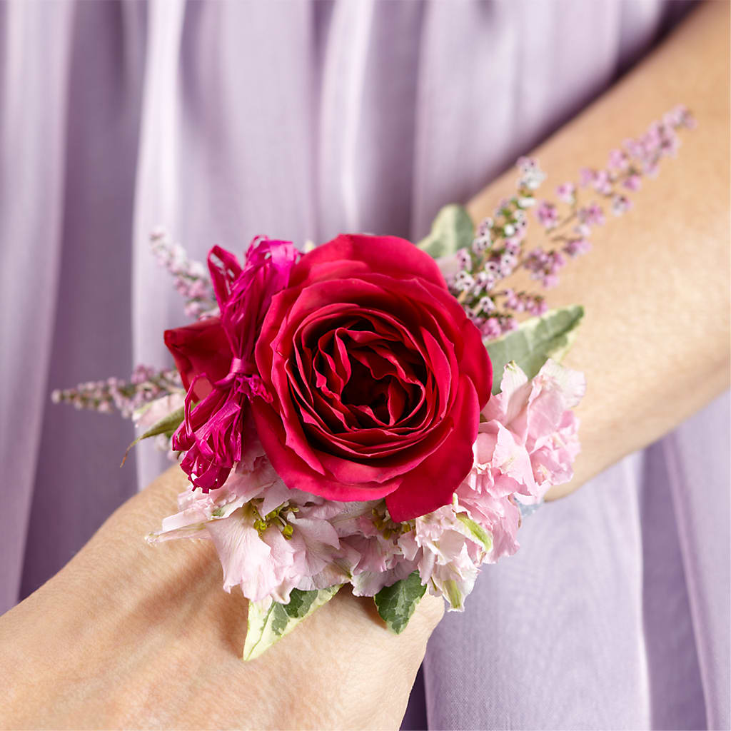Rose Charm Corsage – Flowers And Decor Same Day, Vero Beach FL