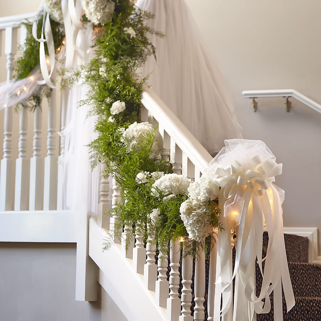 Champagne Dreams Garland – Flowers And Decor Same Day, Vero Beach FL