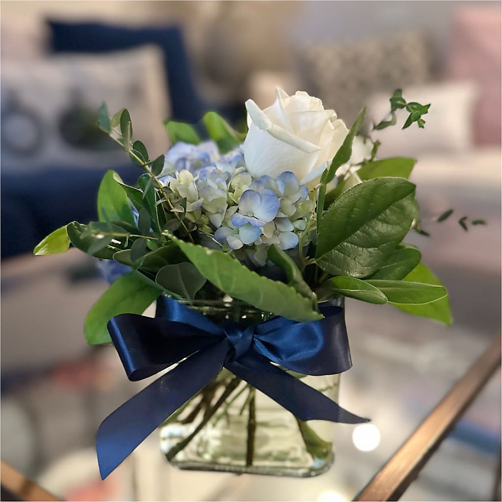 Sky Blue Delight Bouquet –  Flowers And Decor Same Day, Vero Beach FL