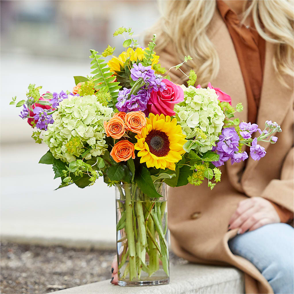 Vibrant Greetings Bouquet –  Flowers And Decor Same Day, Vero Beach FL