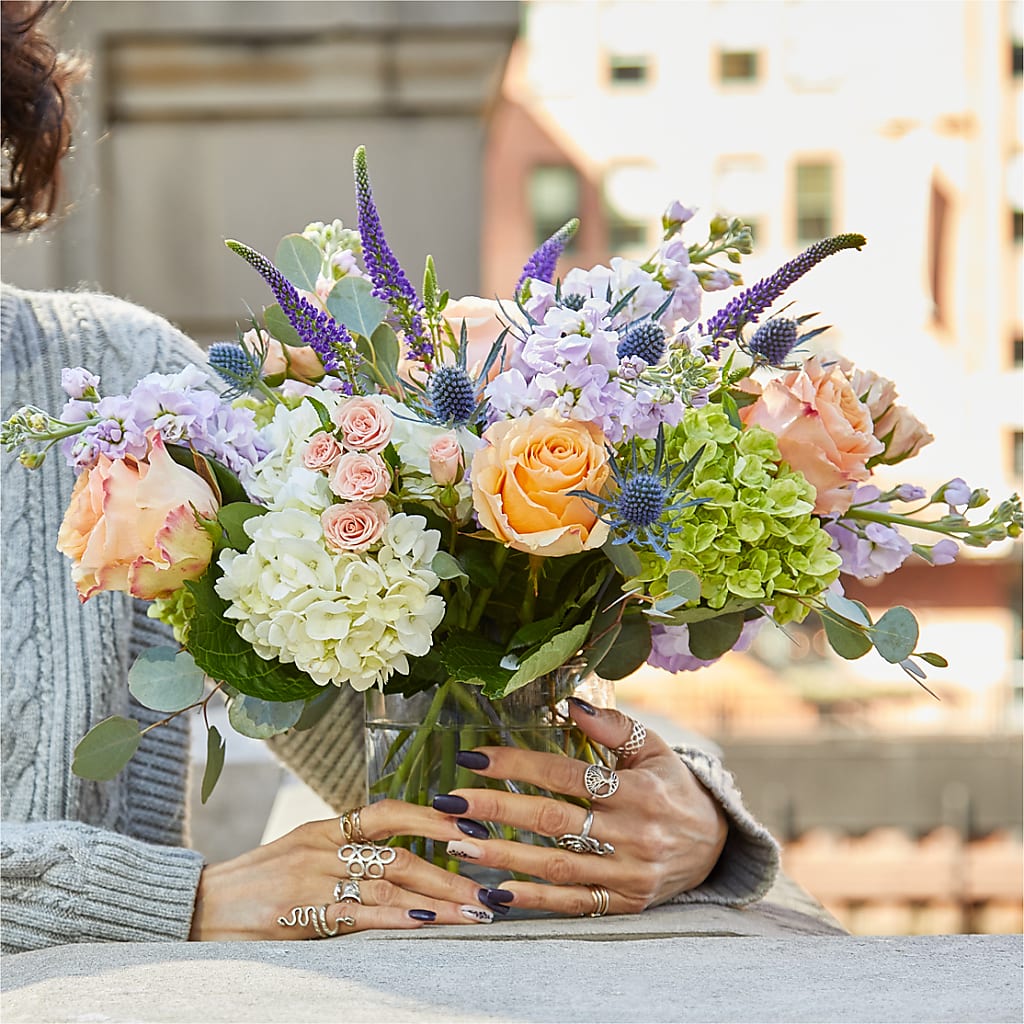 Porch Swing Bouquet –  Flowers And Decor Same Day, Vero Beach FL