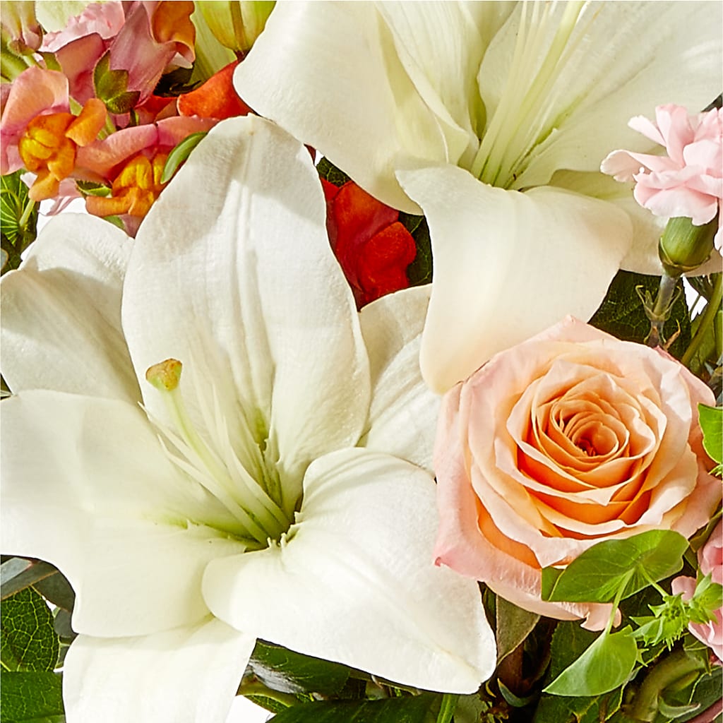 Grapefruit Splash Bouquet –  Flowers And Decor Same Day, Vero Beach FL