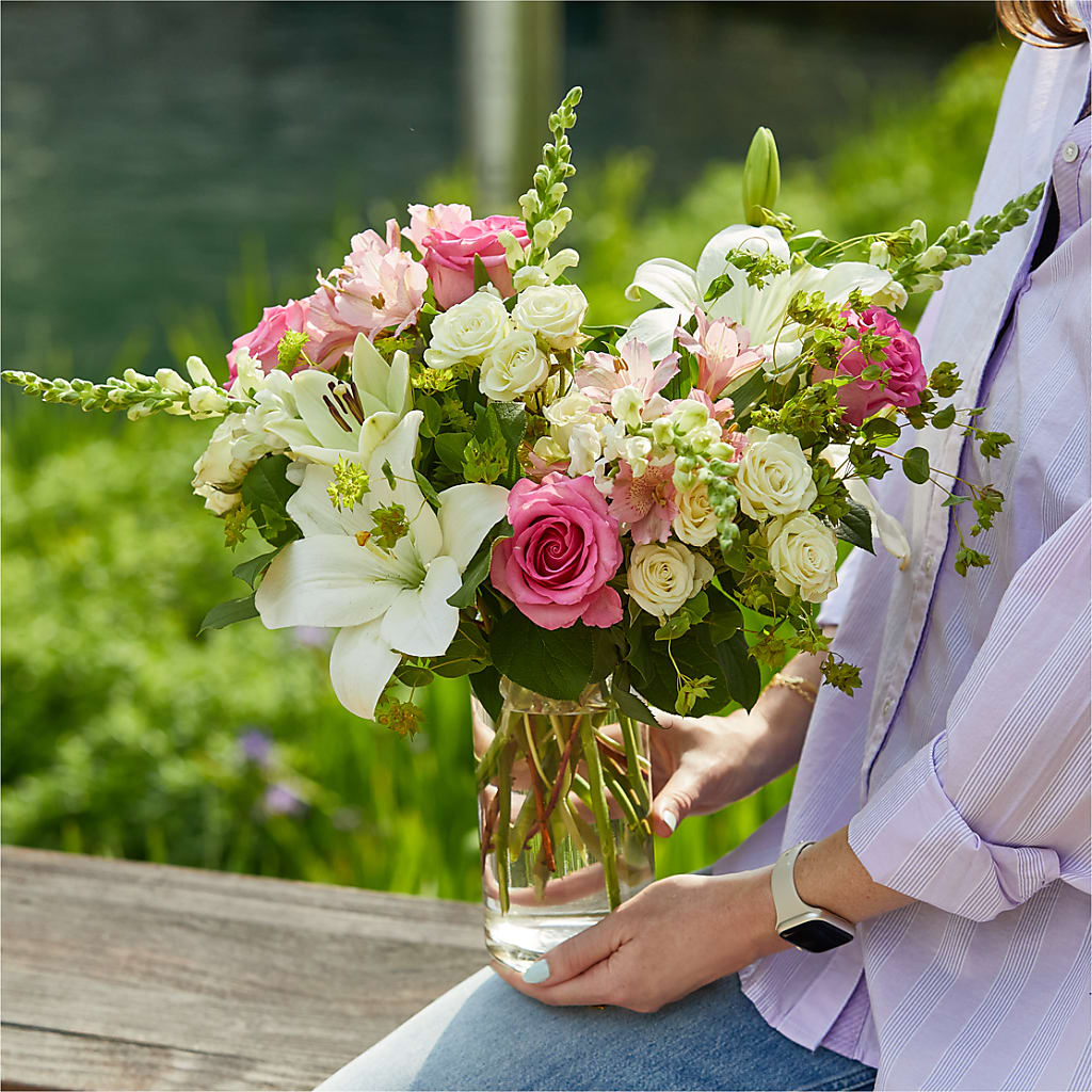 Fondly Bouquet –  Flowers And Decor Same Day, Vero Beach FL