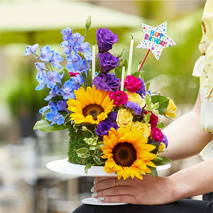 Star of the Day Floral Cake –  Flowers And Decor Same Day, Vero Beach FL